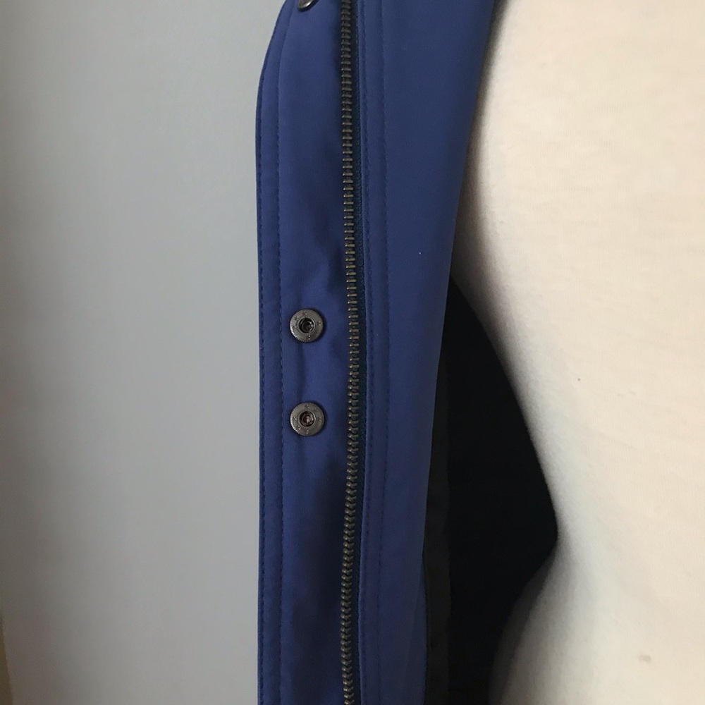 Spring and/or Fall Jacket (O) - Picture 4 of 7